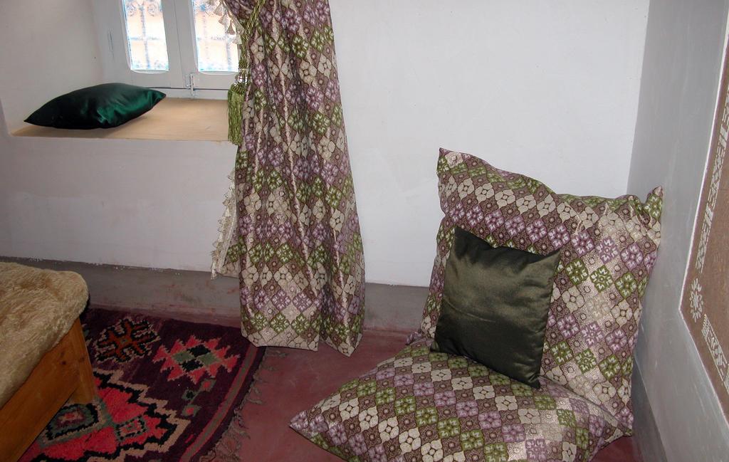 Kasbah Iswan Bed & Breakfast Kelaat-M'Gouna Bilik gambar